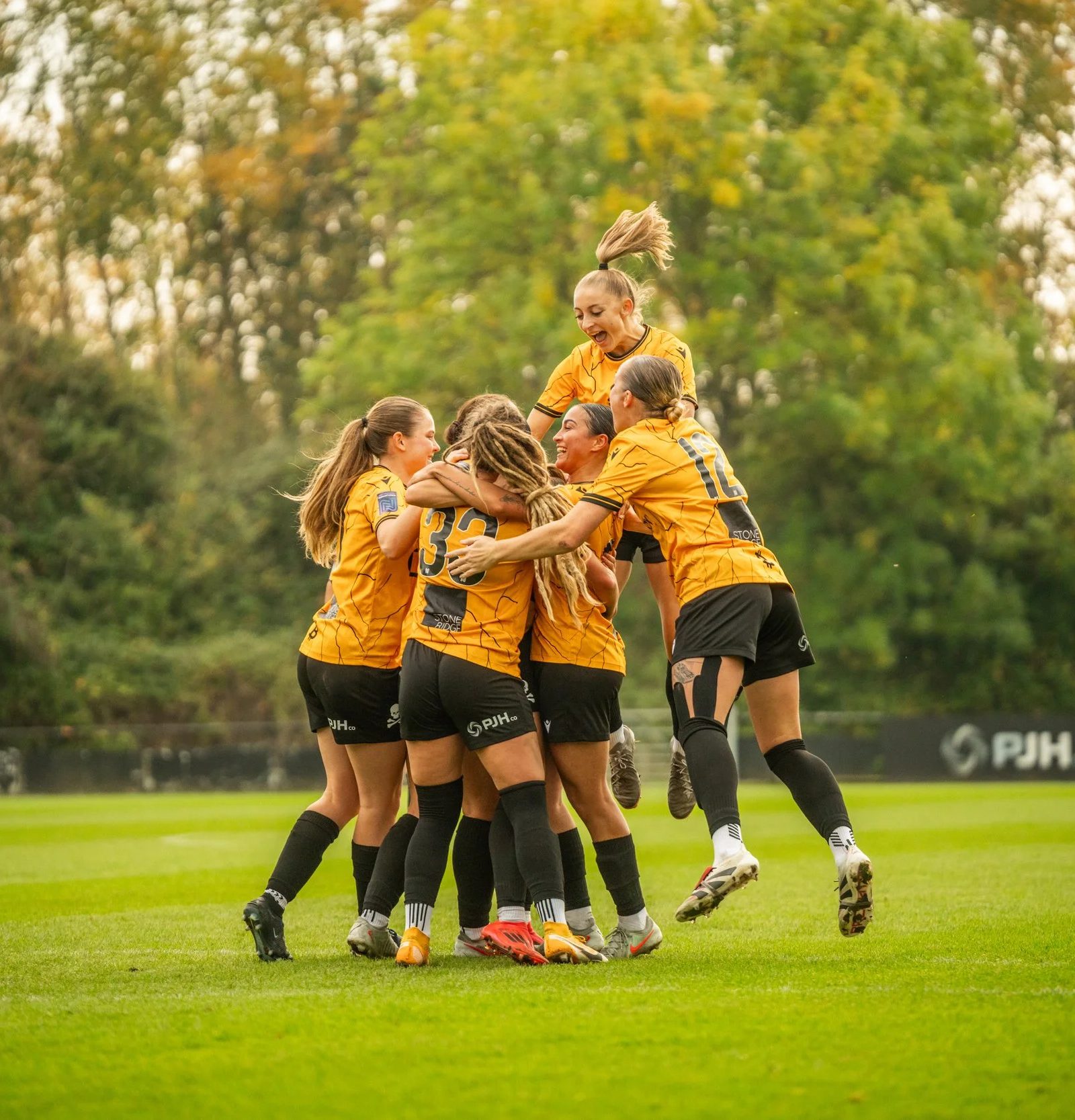 Late Bryant and O’Brien Goals Make it Six Wins in a Row