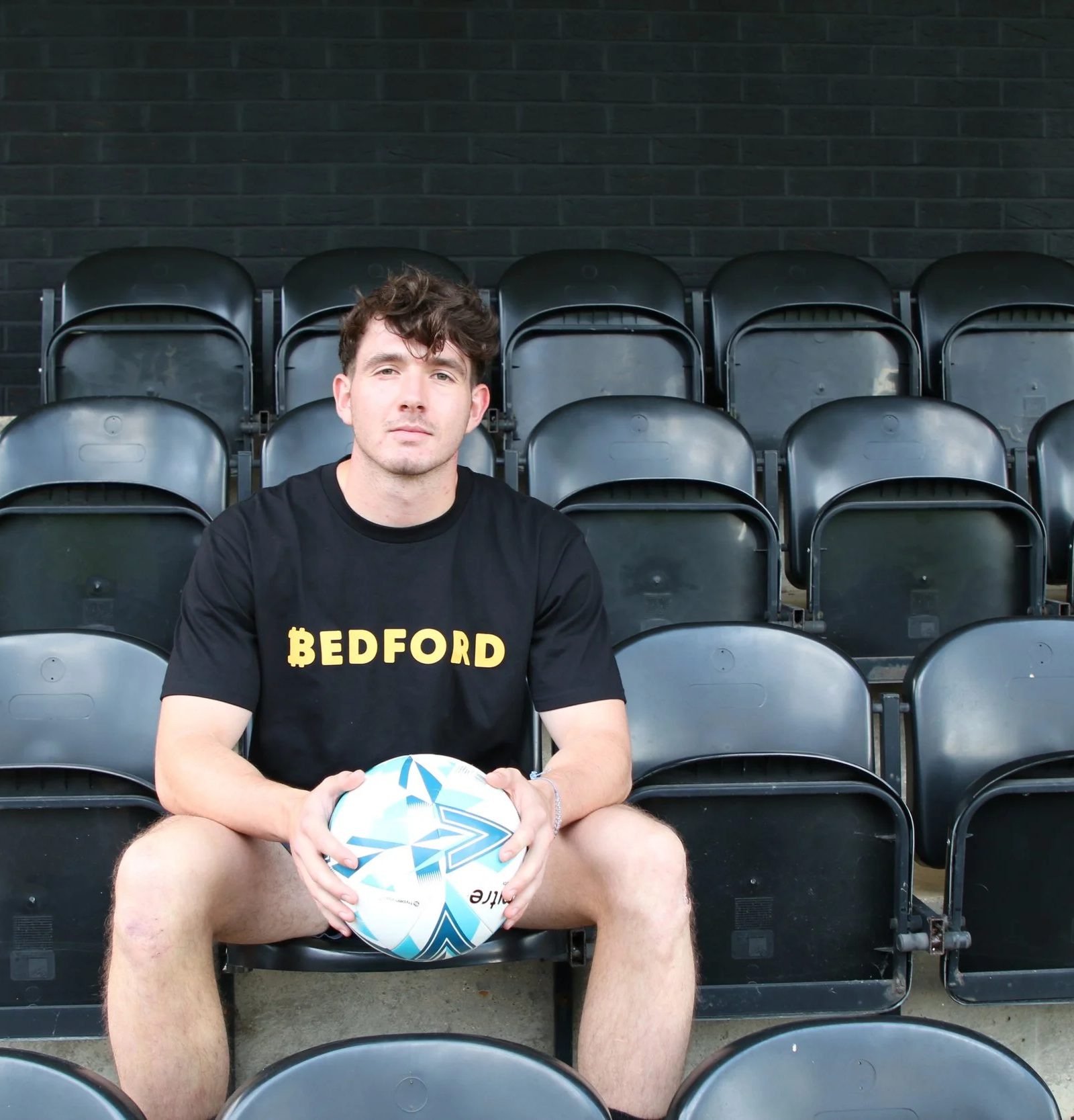 Ollie Swain Agrees to Join The Pirates
