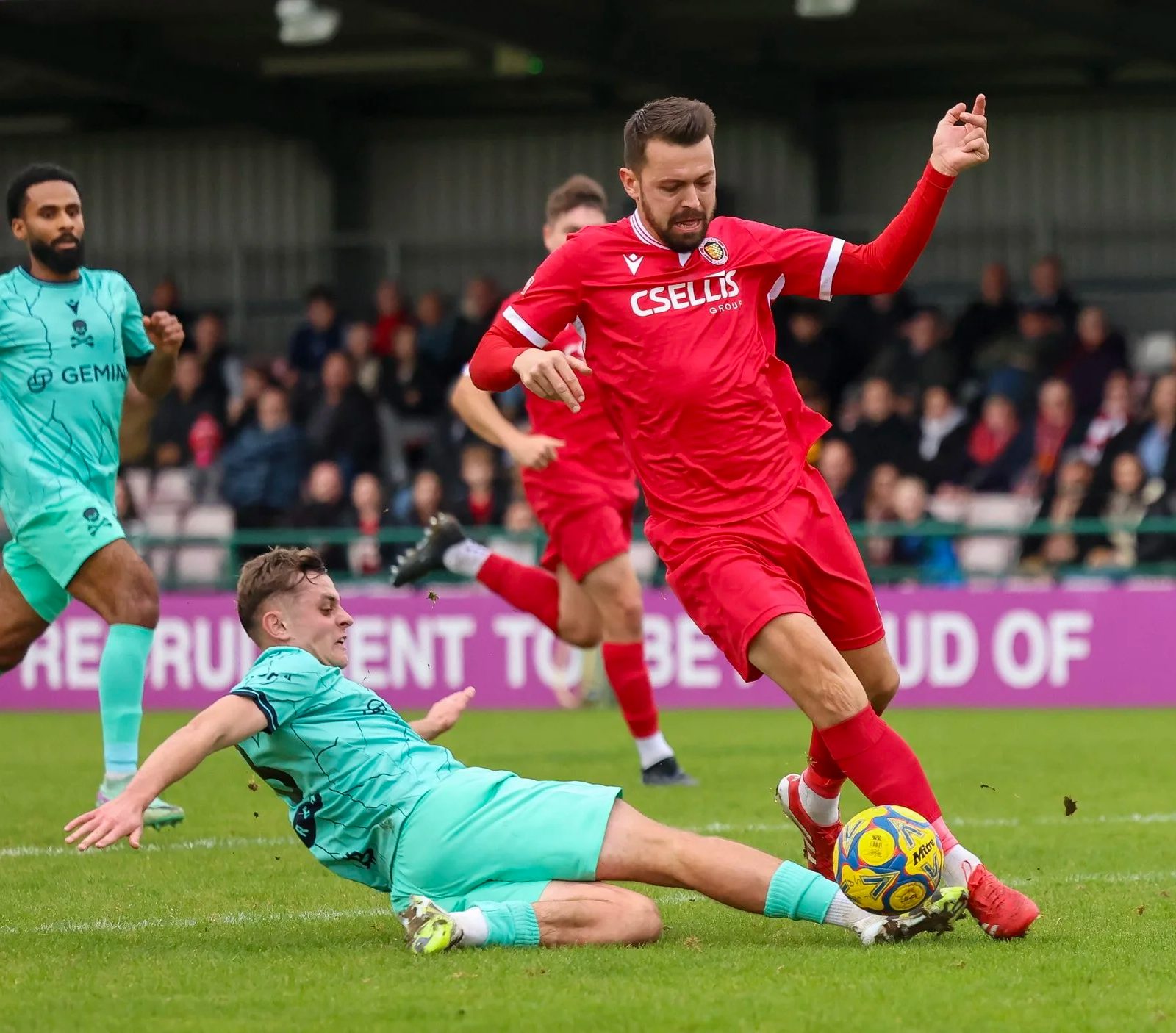 Pirates Produce Brilliant Display To Defeat Stamford