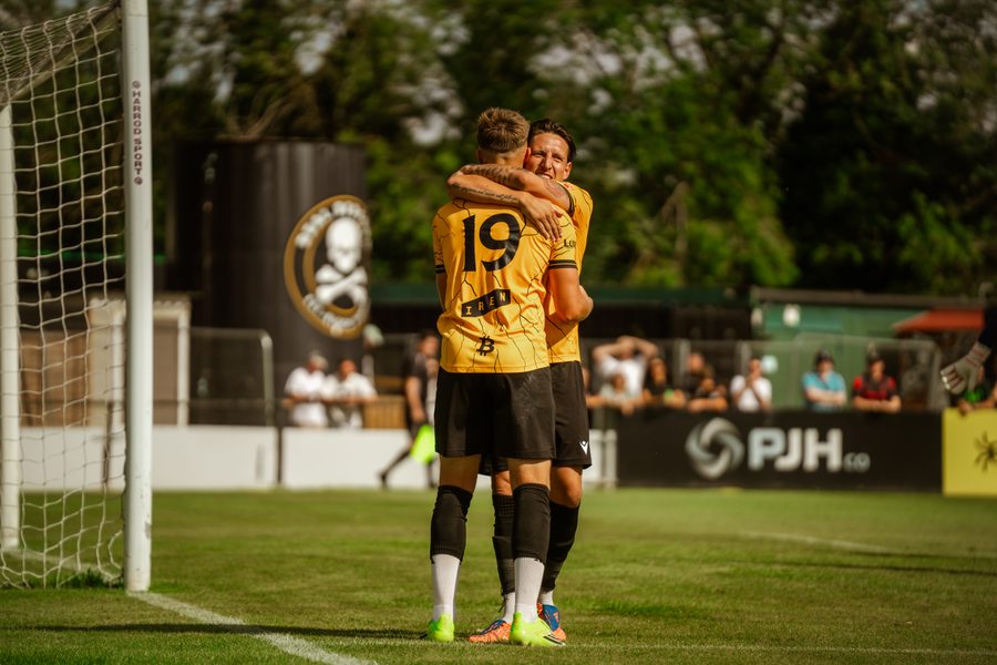 Pirates Hit Eleven to End Pre-Season in Style