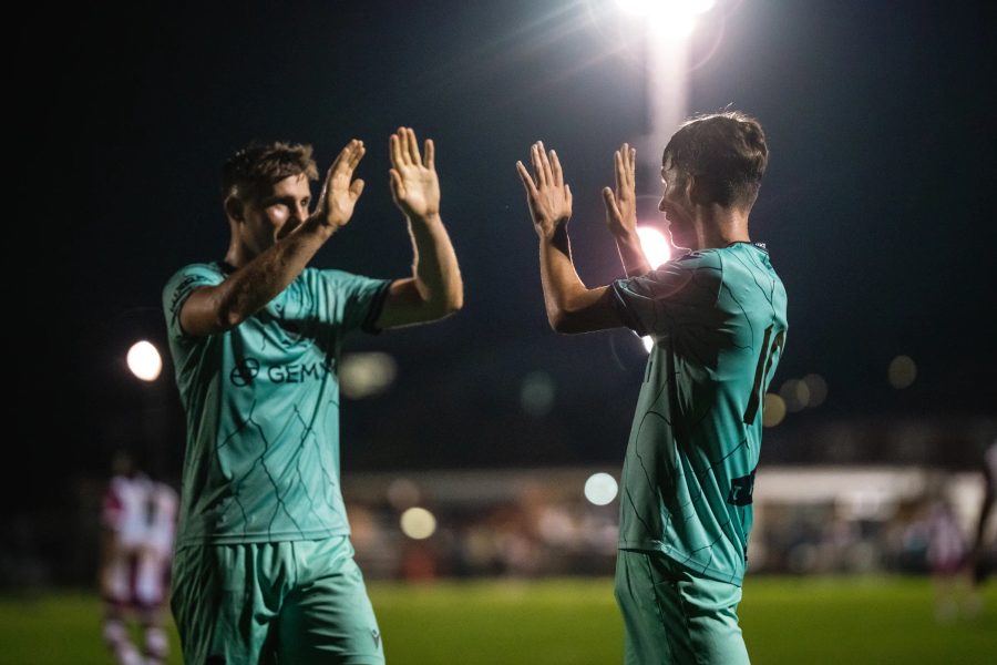 Eight straight wins as clinical Pirates strike four