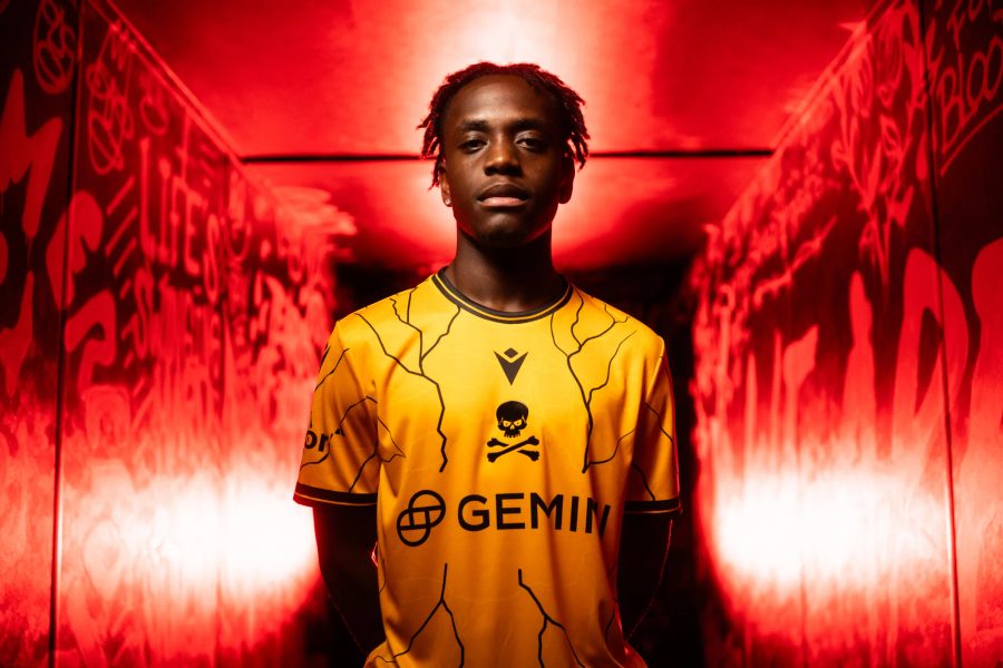 Callum Kane Joins the Pirates